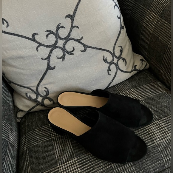 Black Suede Alex Alex black mules size 9M - Picture 2 of 3